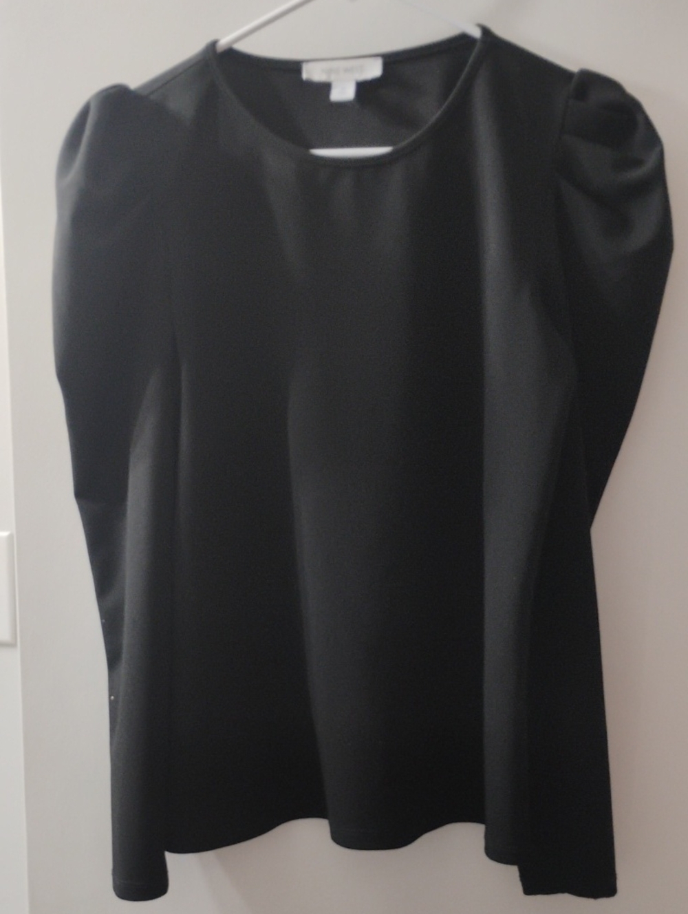 Nine West puffy sleeve shirt